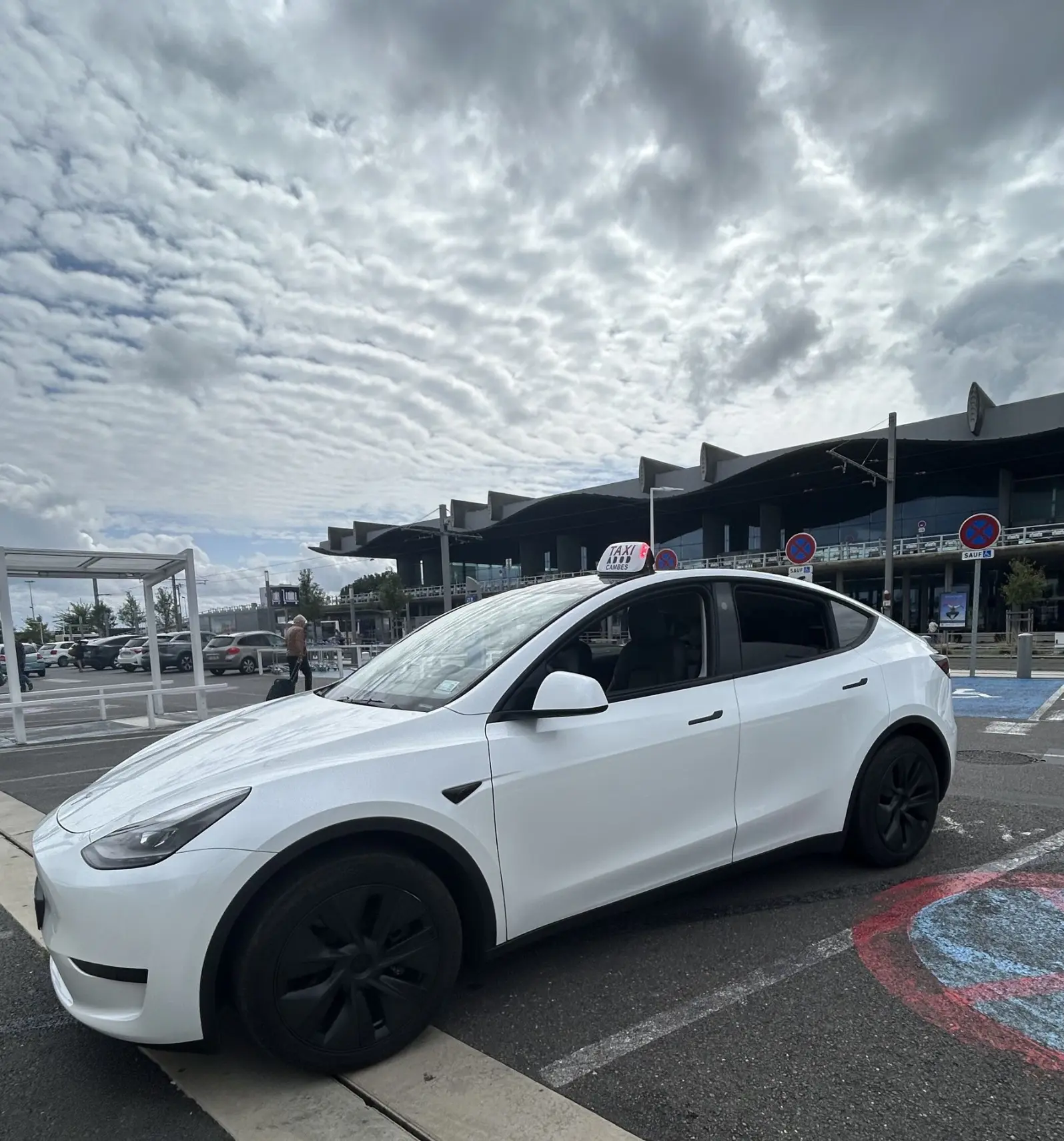 taxi le pout aéroport